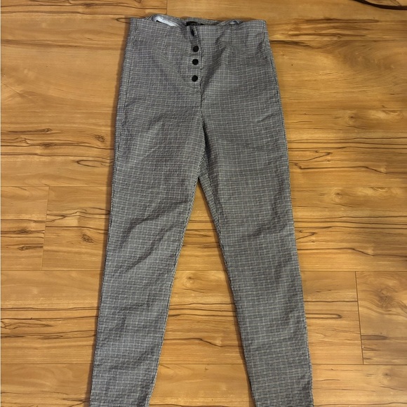 Dynamite Monochrome Checkered Ankle Pants - Picture 2 of 5